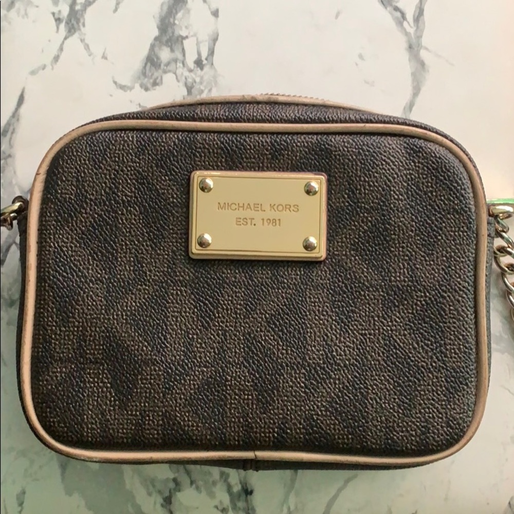 Micheal Kors crossbody